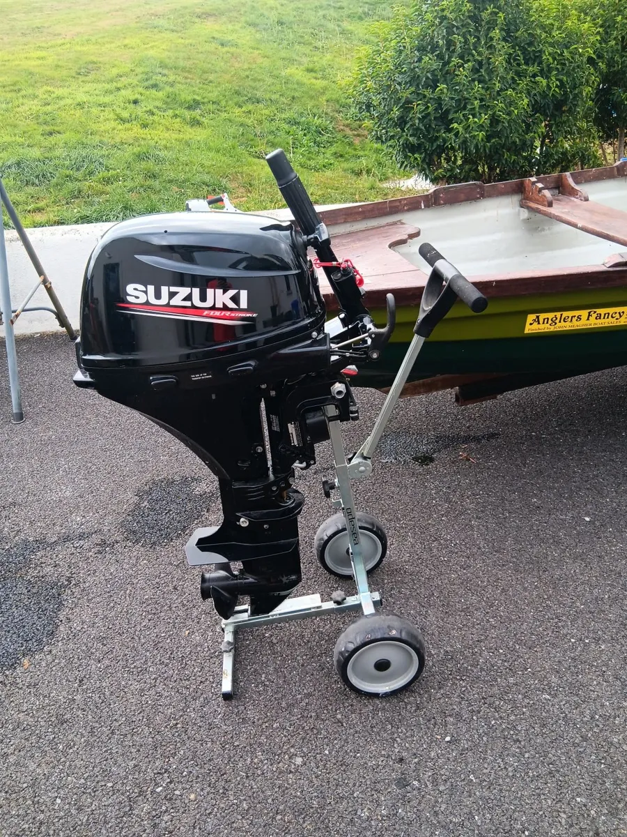 Lake boat - Image 1