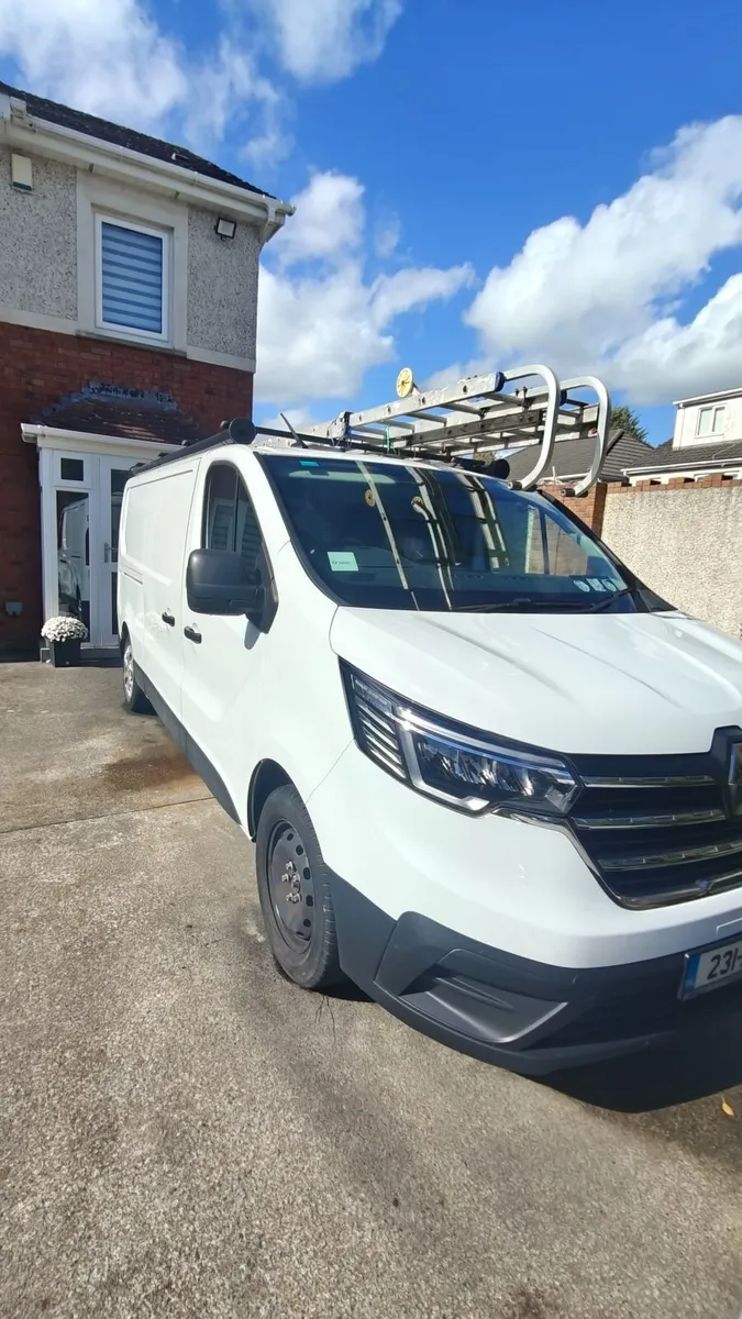 Renault Trafic 2023 - Image 2