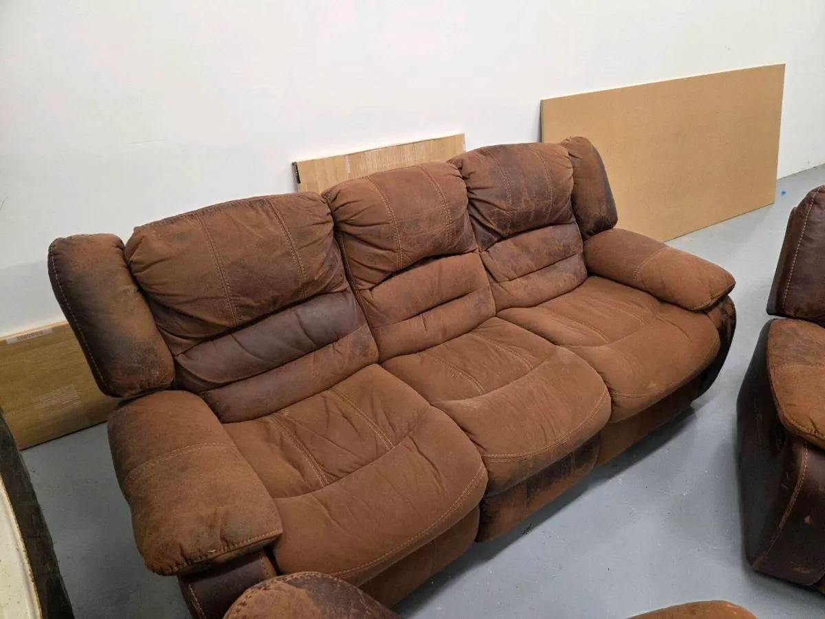 3 seater and 2no. 1 seater couches - Image 3