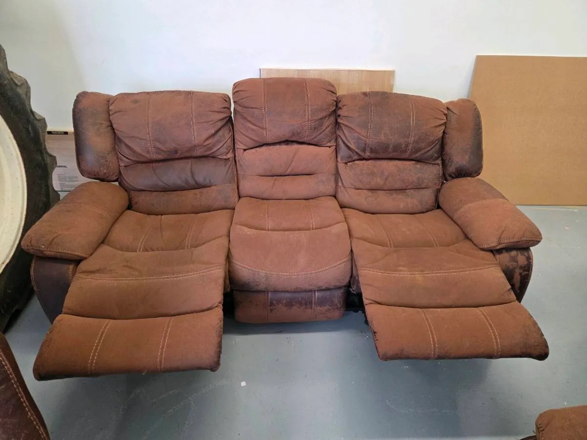 3 seater and 2no. 1 seater couches - Image 4