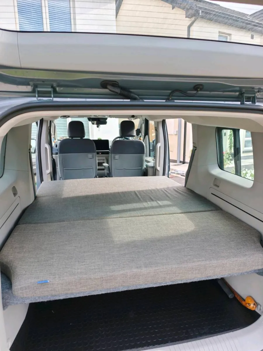 Kia pv5 camper kit - Image 1