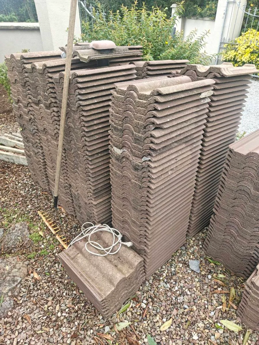 Roadstone Roof Tiles - Image 1