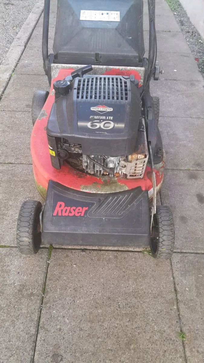 Self drive lawnmower - Image 2