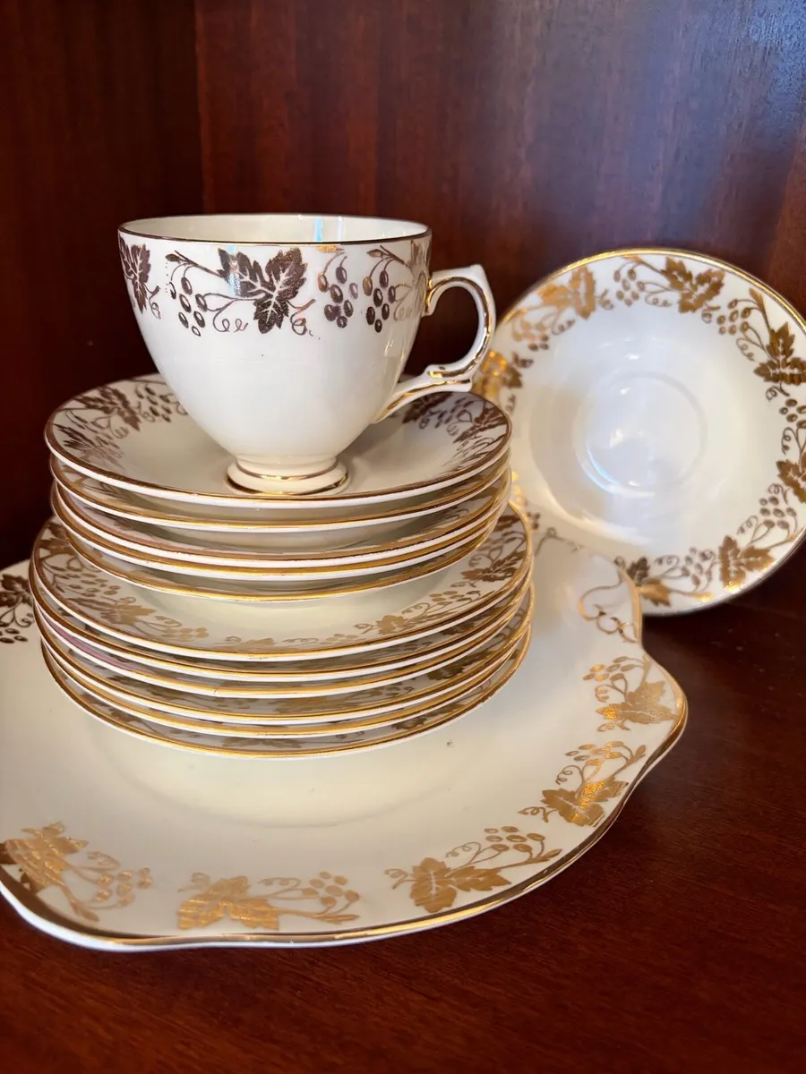 Royal Tara Irish Bone China Tea Set - Image 2