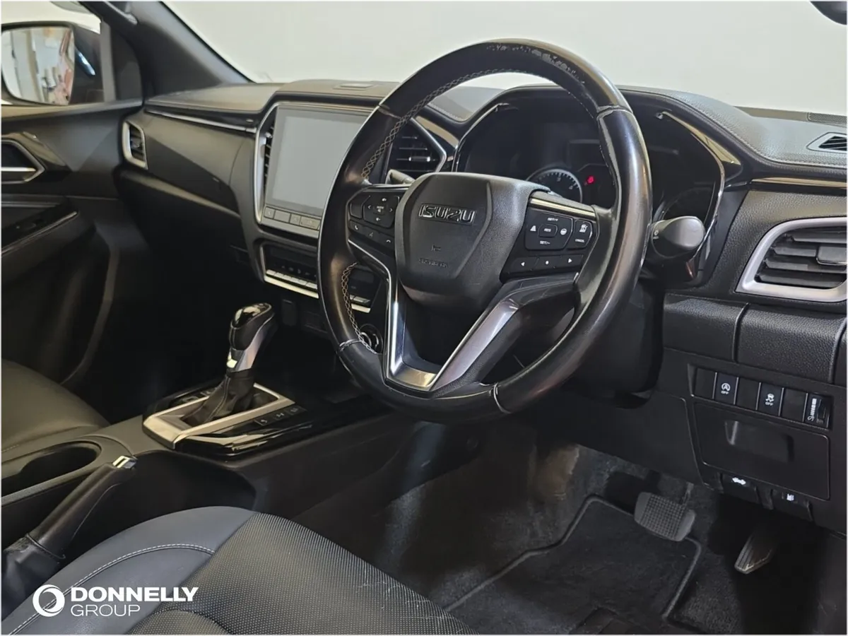 Isuzu D-Max 1.9 V-Cross Double Cab 4x4 Auto - Image 4