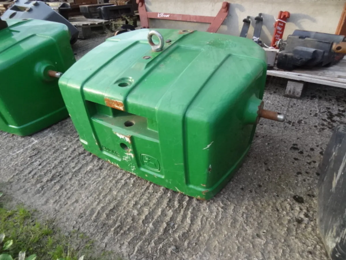 CHOICE John Deere BPW 900KG Front Tractor Weight - Image 2