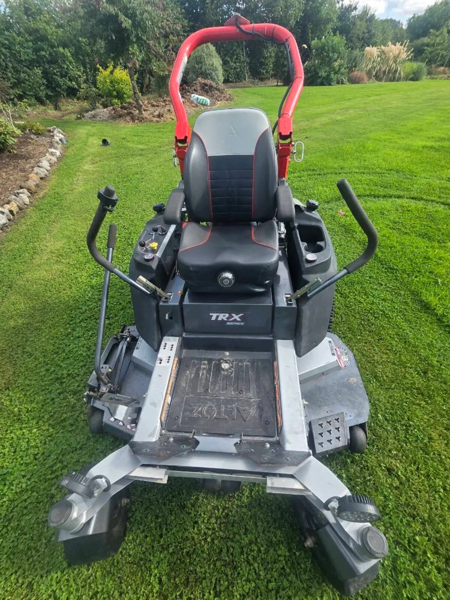 Altoz zero turn mower - Image 3