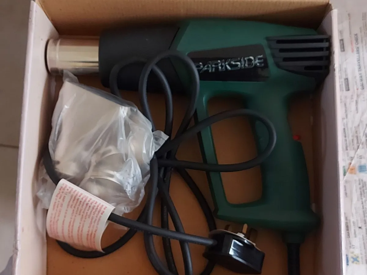Parkside 2000w Hot Air Gun with 4 Nozzles - Image 3