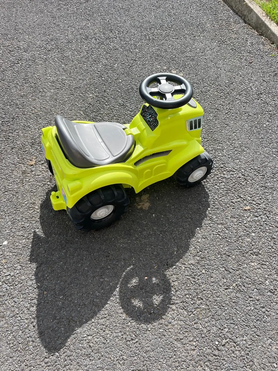 Kids Ride on tractor - Image 3