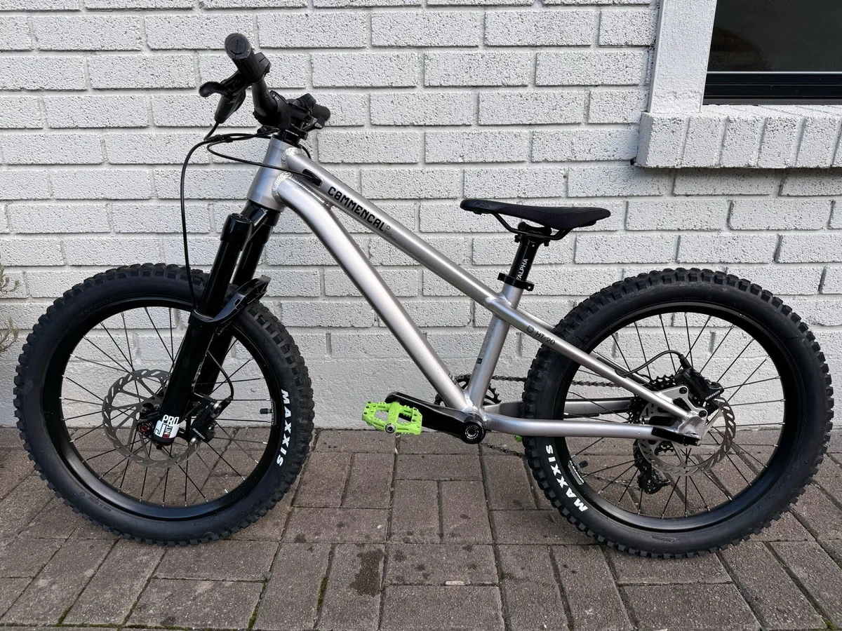 Commencal Meta HT20 MTB - Image 1