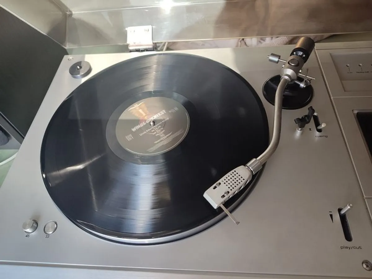 Toshiba SM 3600 Music Centre - Image 3