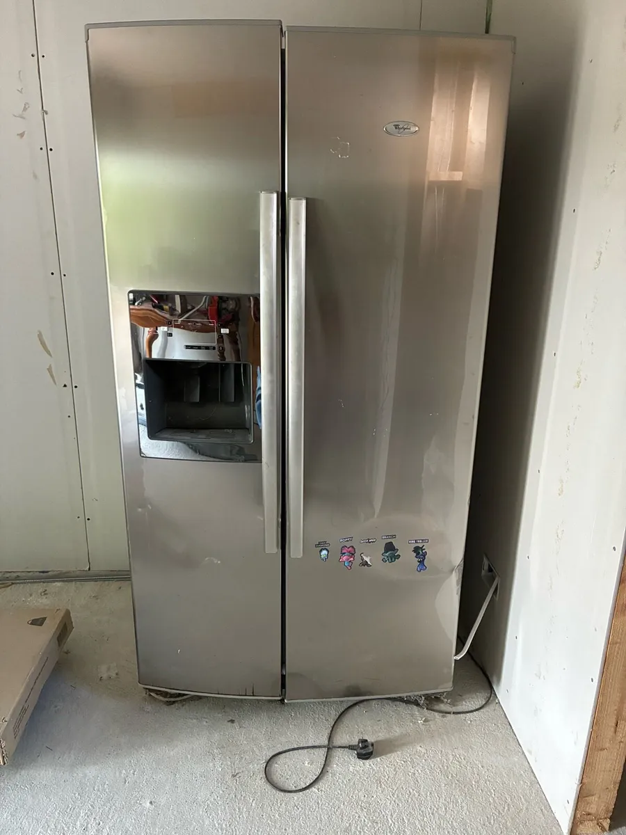 Fridge freezer whirlpool - Image 1