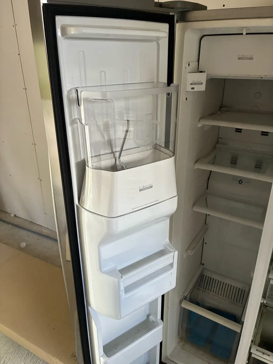 Fridge freezer whirlpool - Image 2