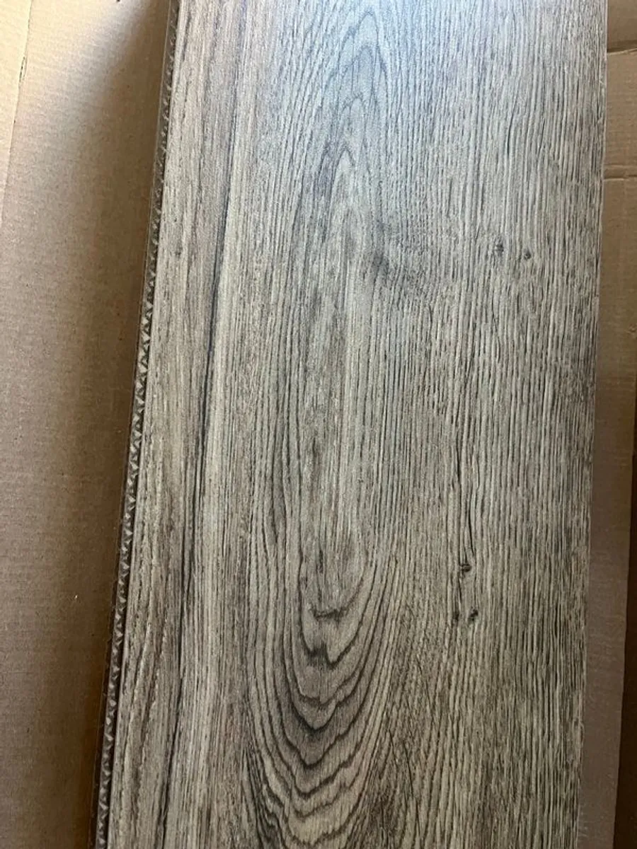 Sequoia Walnut wooden effect Floor Tiles - Image 1