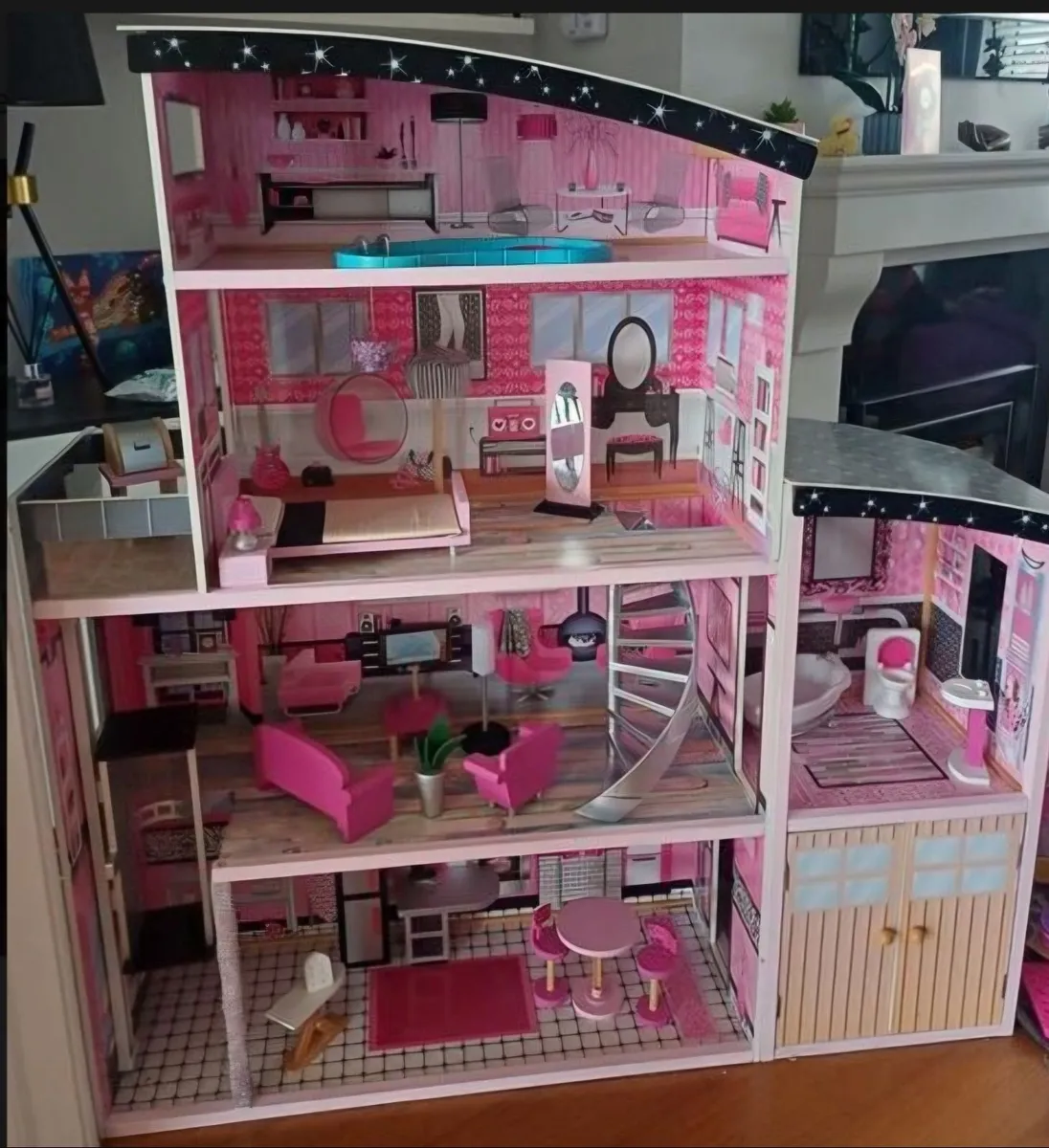 Doll House - Image 1