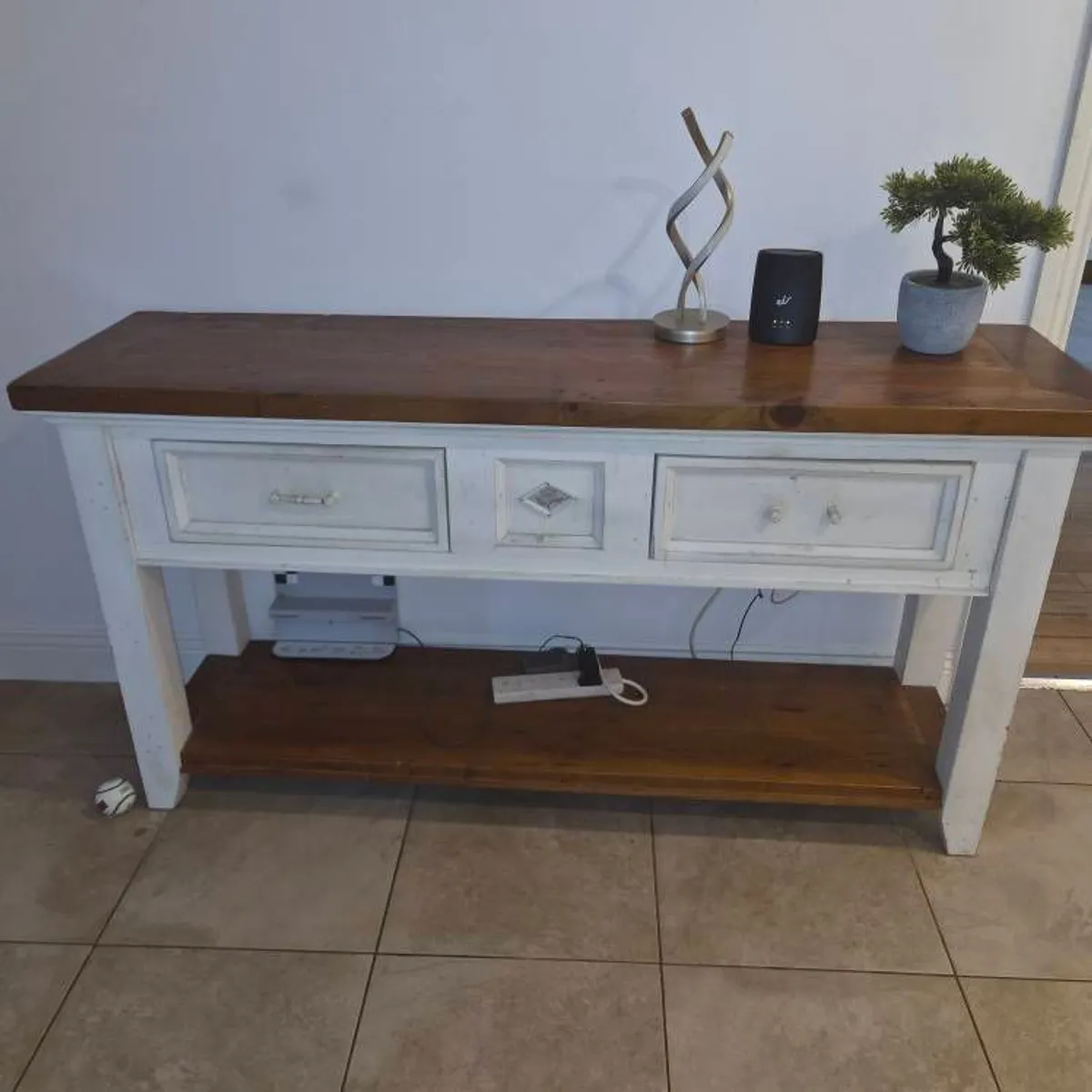 Hall Table Vintage Styling - Image 2