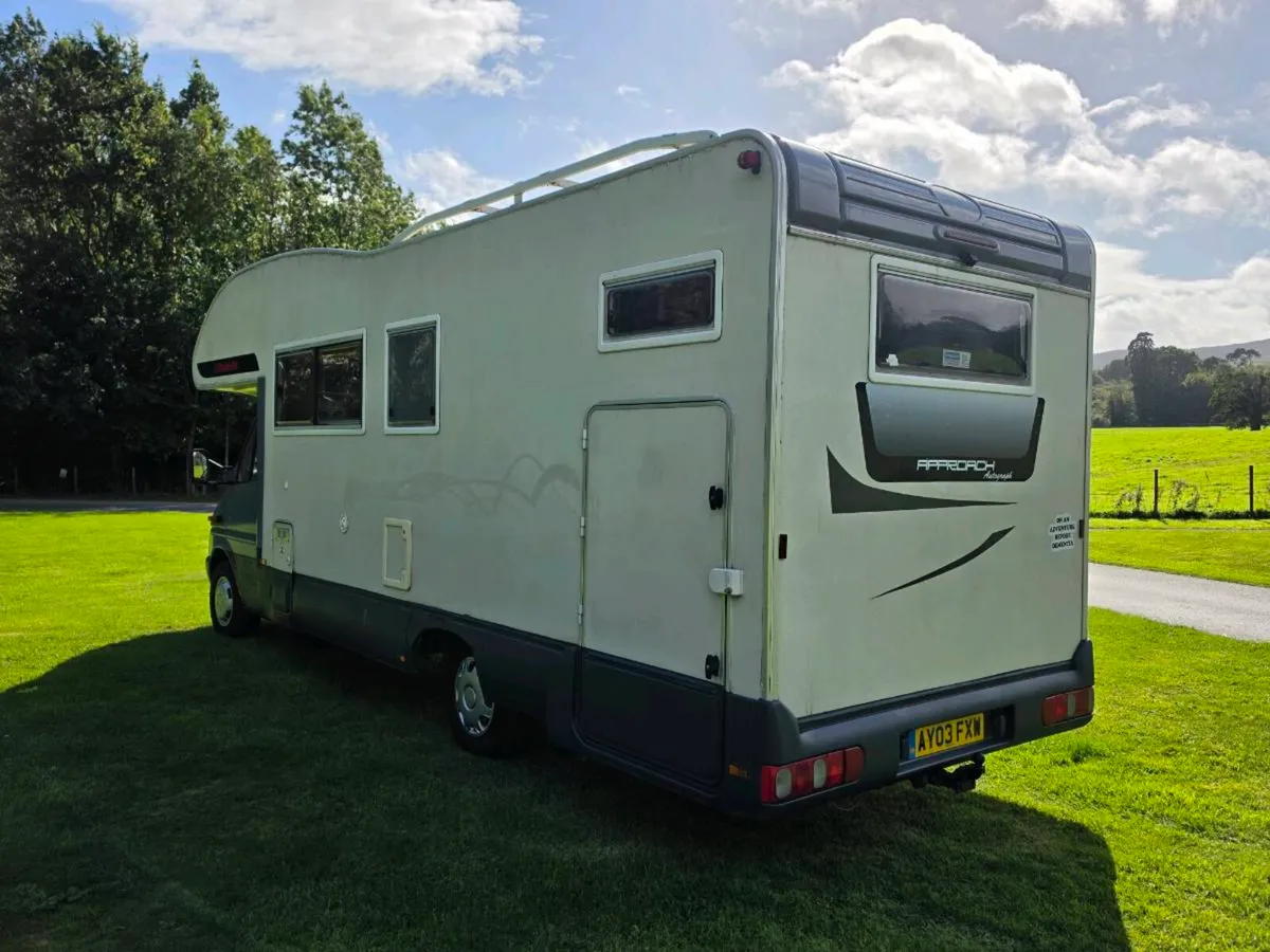 Mercedes Benz Sprinter motorhome - Image 4
