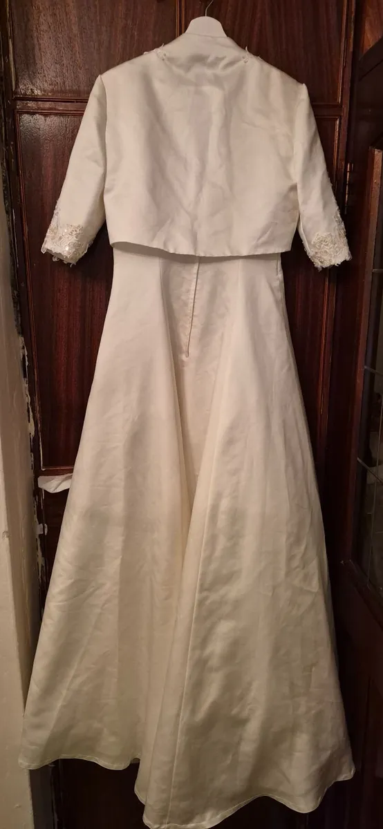 Wedding dress - Image 4