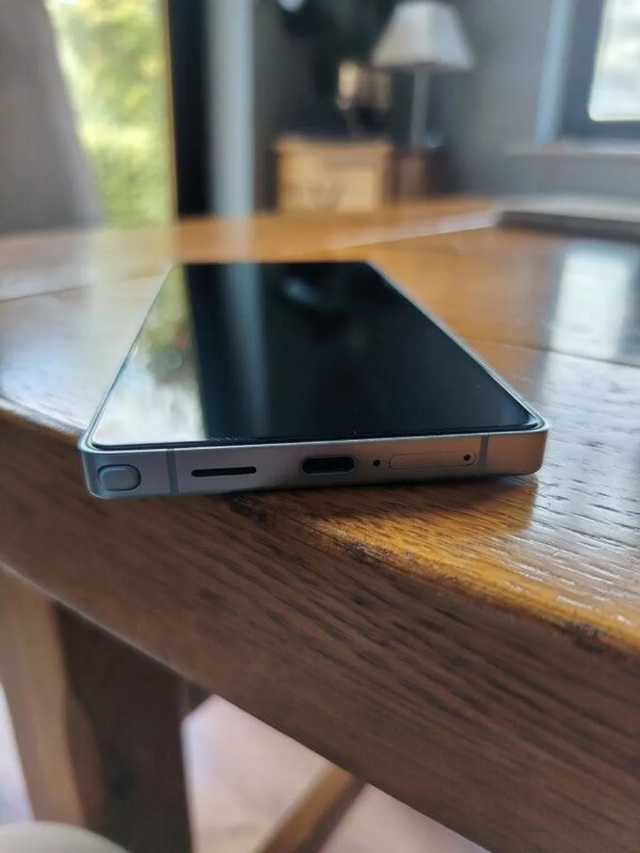 Samsung galaxy S 25 ultra unlocked - Image 3