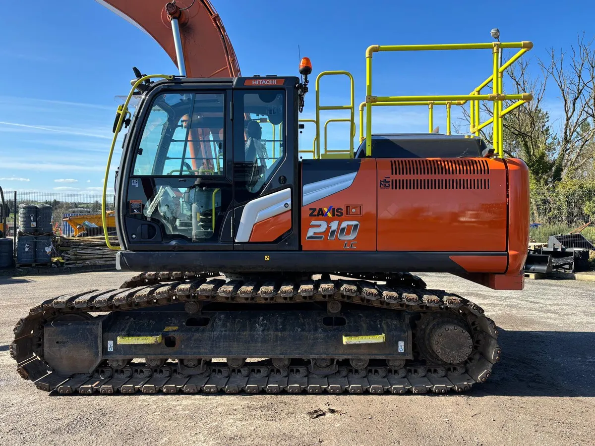 2023 HITACHI ZX210 SLF-7 LONG REACH - Image 2