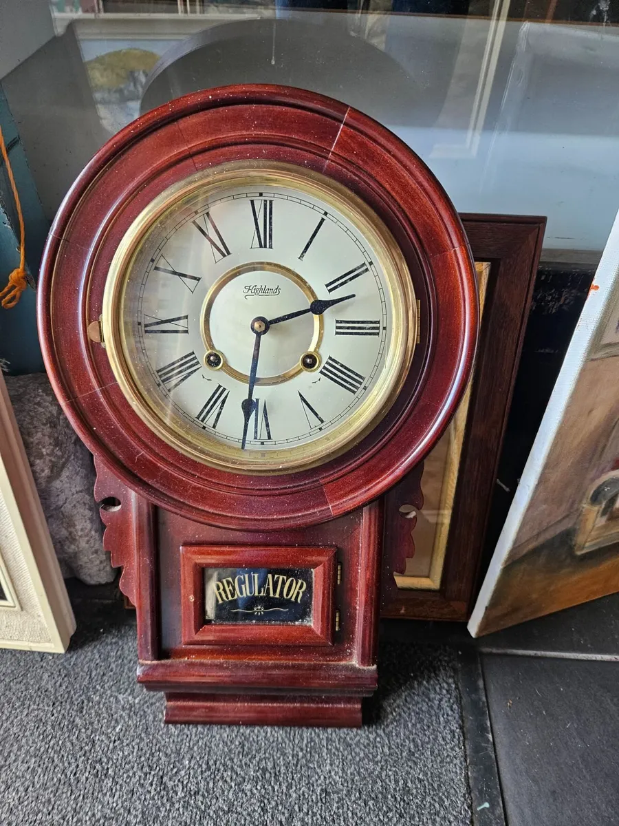 Vintage Looking Wall Clock - Image 3