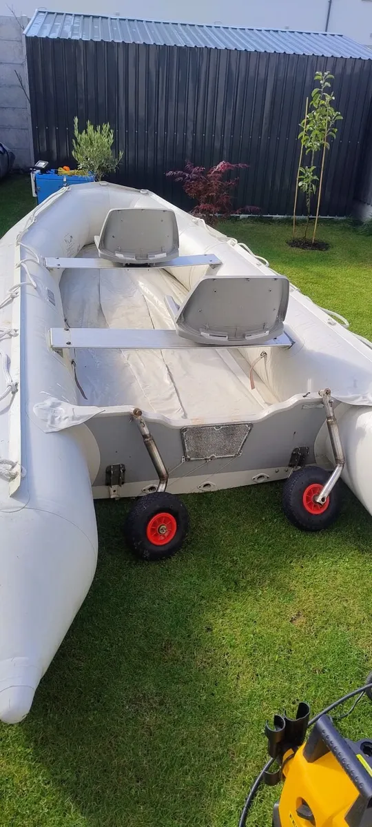 Inflatable Boat - Image 4