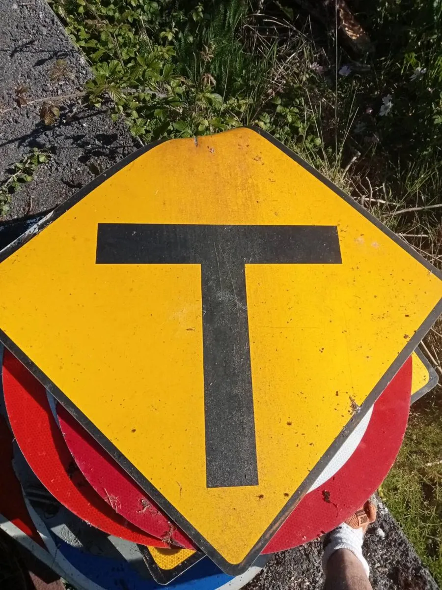 Road signs - Image 4