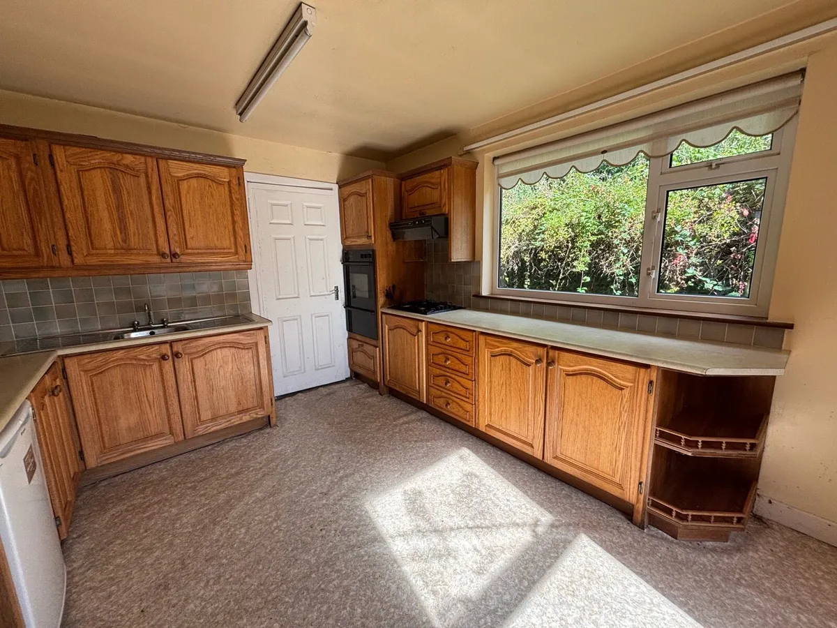 Solid Oak Kitchen - Image 2
