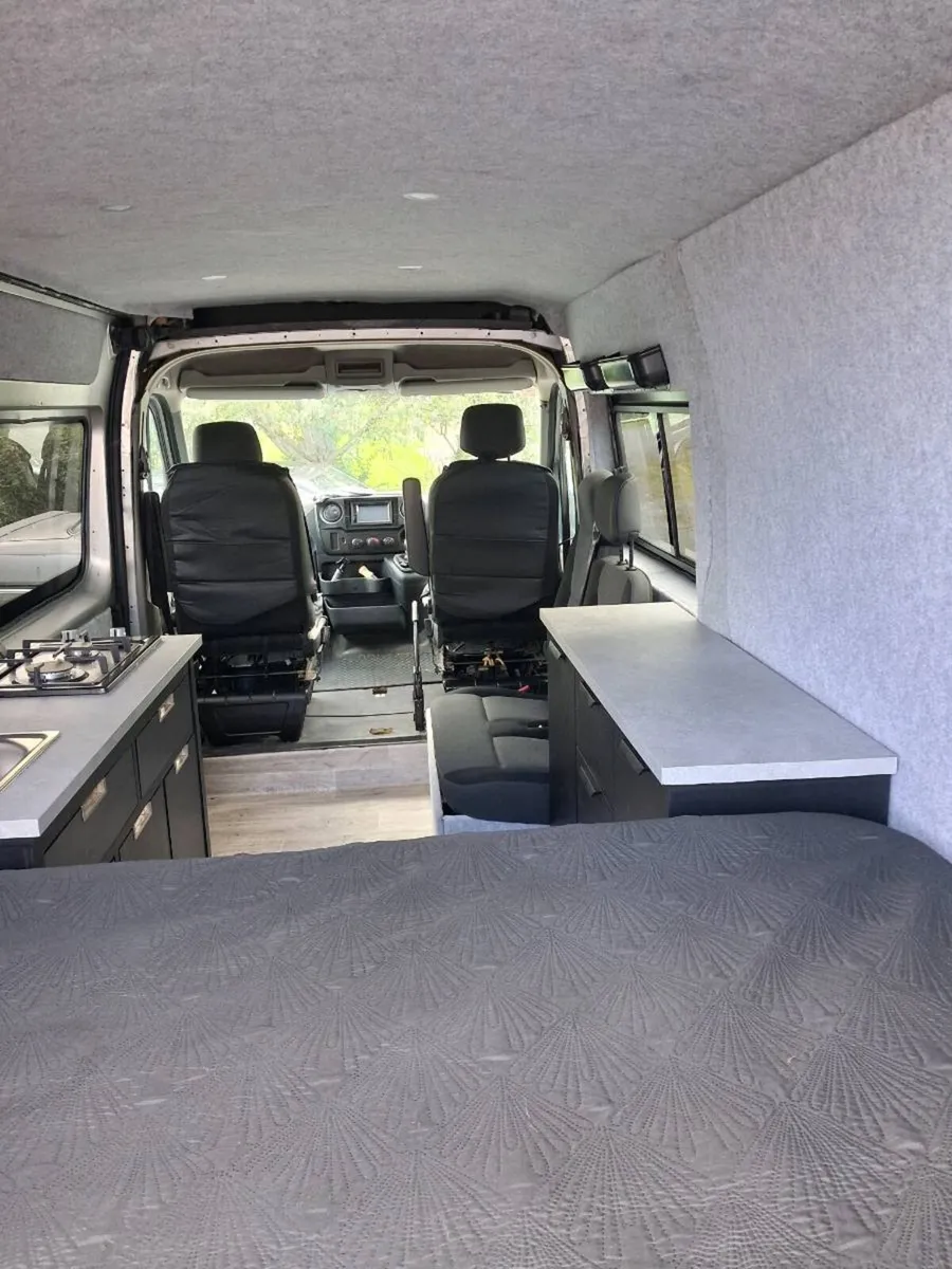 Campervan - Image 3