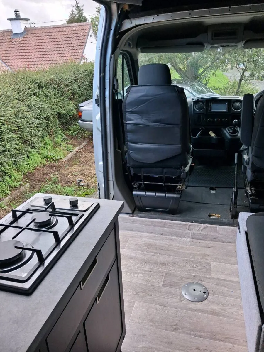 Campervan - Image 4