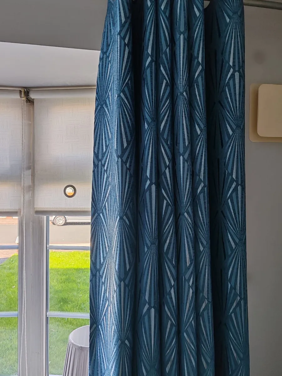 Curtains  & Cushions - Image 1