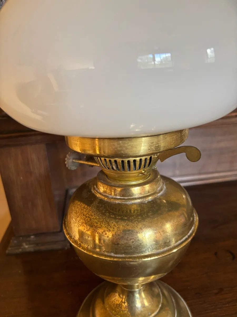 Antique Paraffin Oil Lamp - Image 3