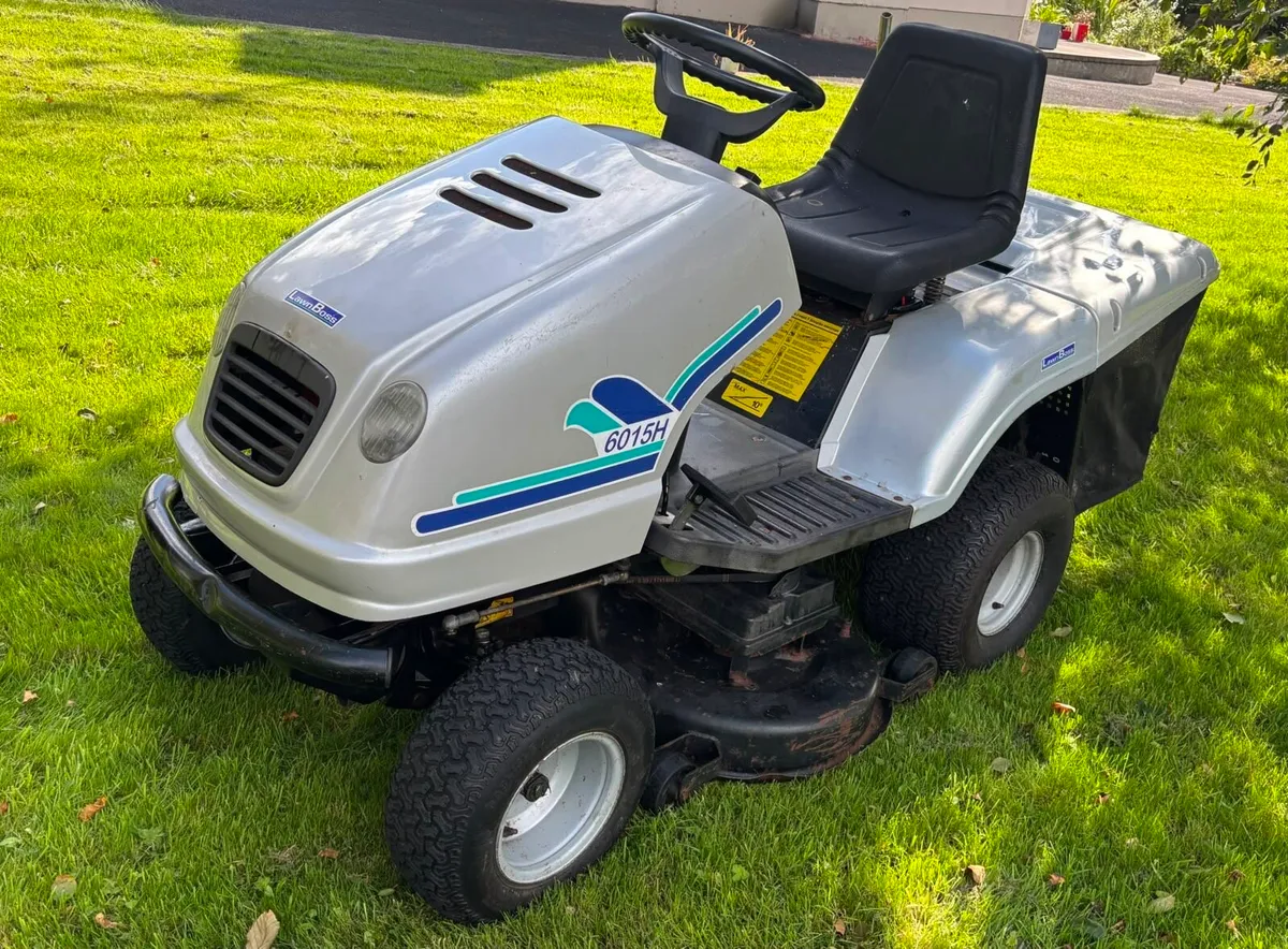 Lawnboss Ride On Lawnmower - Image 2