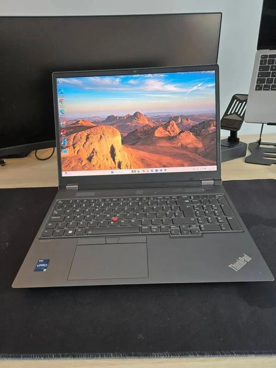 Lenovo ThinkPad P16 Gen 2 Workstation - Image 1