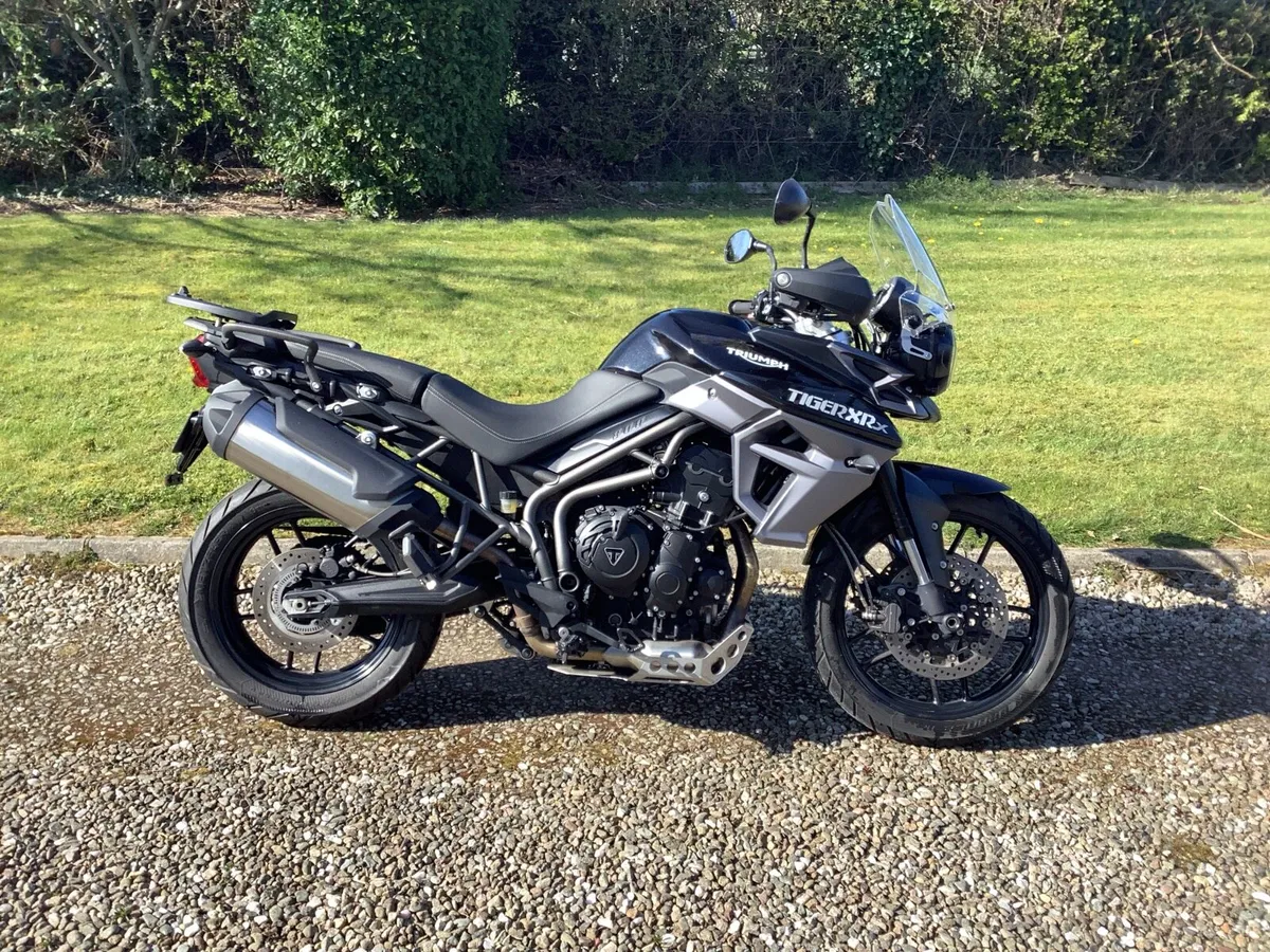 Motorcycle - Image 4