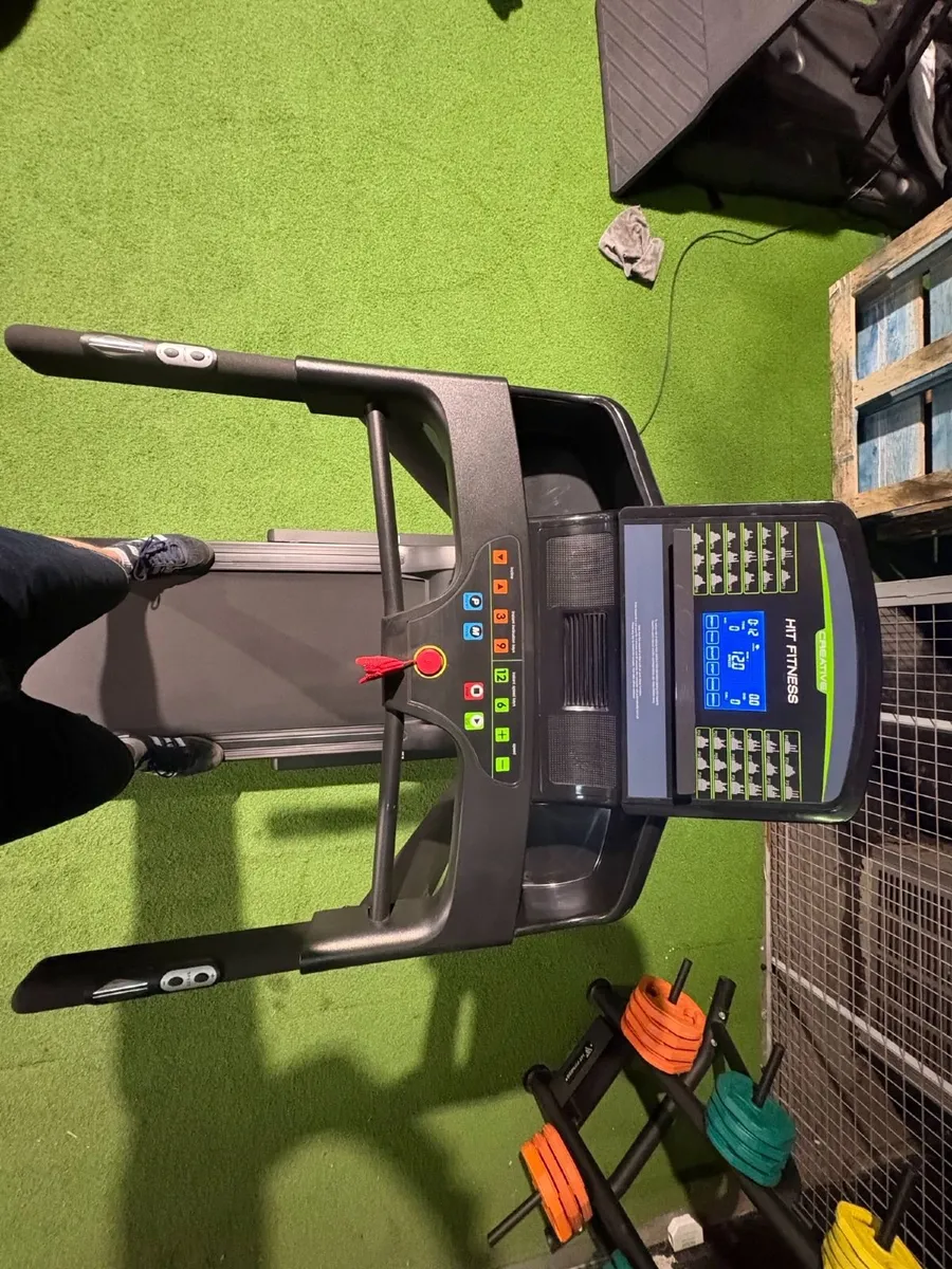 Hit Fitness H4 Folding Treadmill | 18 km/h - Image 3