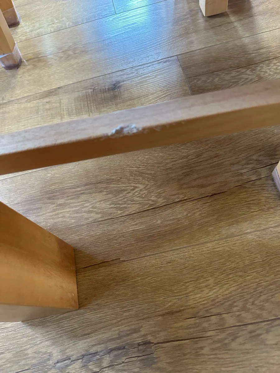 Table and Chairs x 4 - Image 2