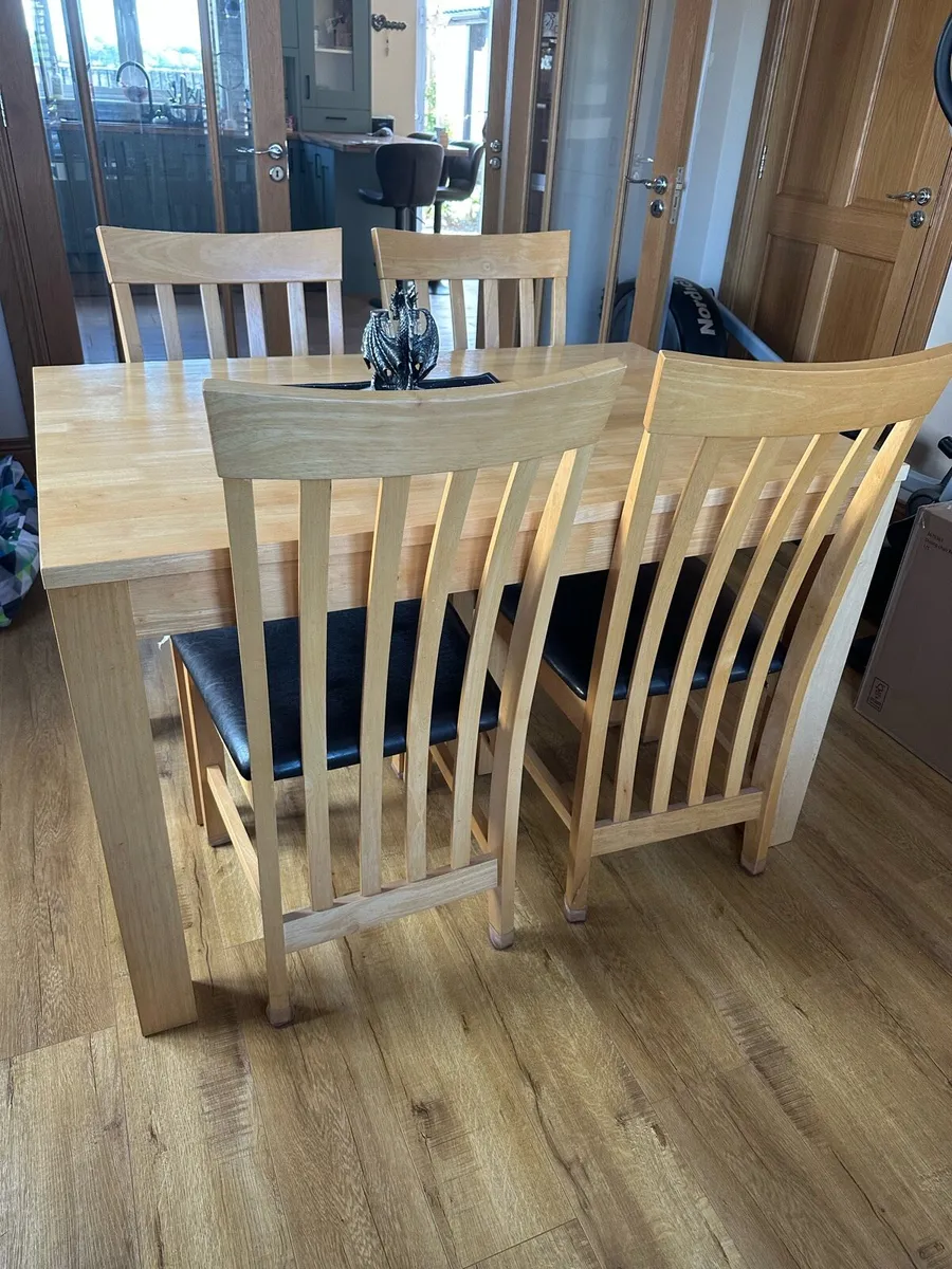 Table and Chairs x 4 - Image 3
