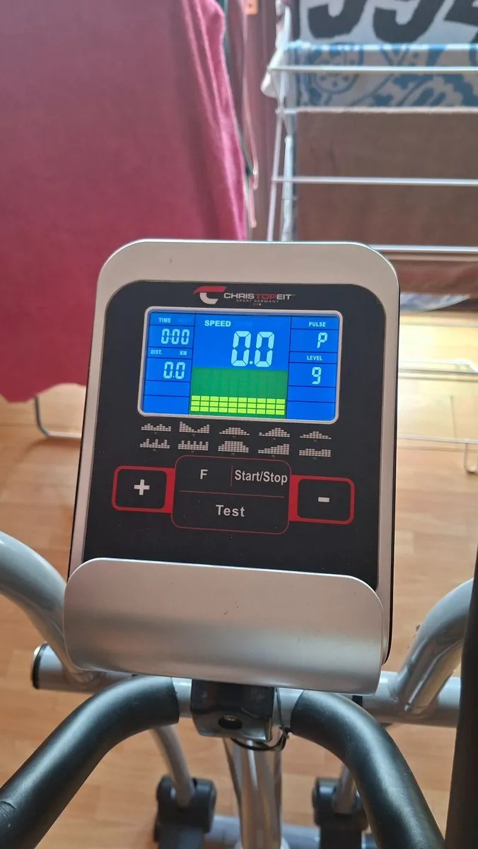 Cross Trainer - Image 2