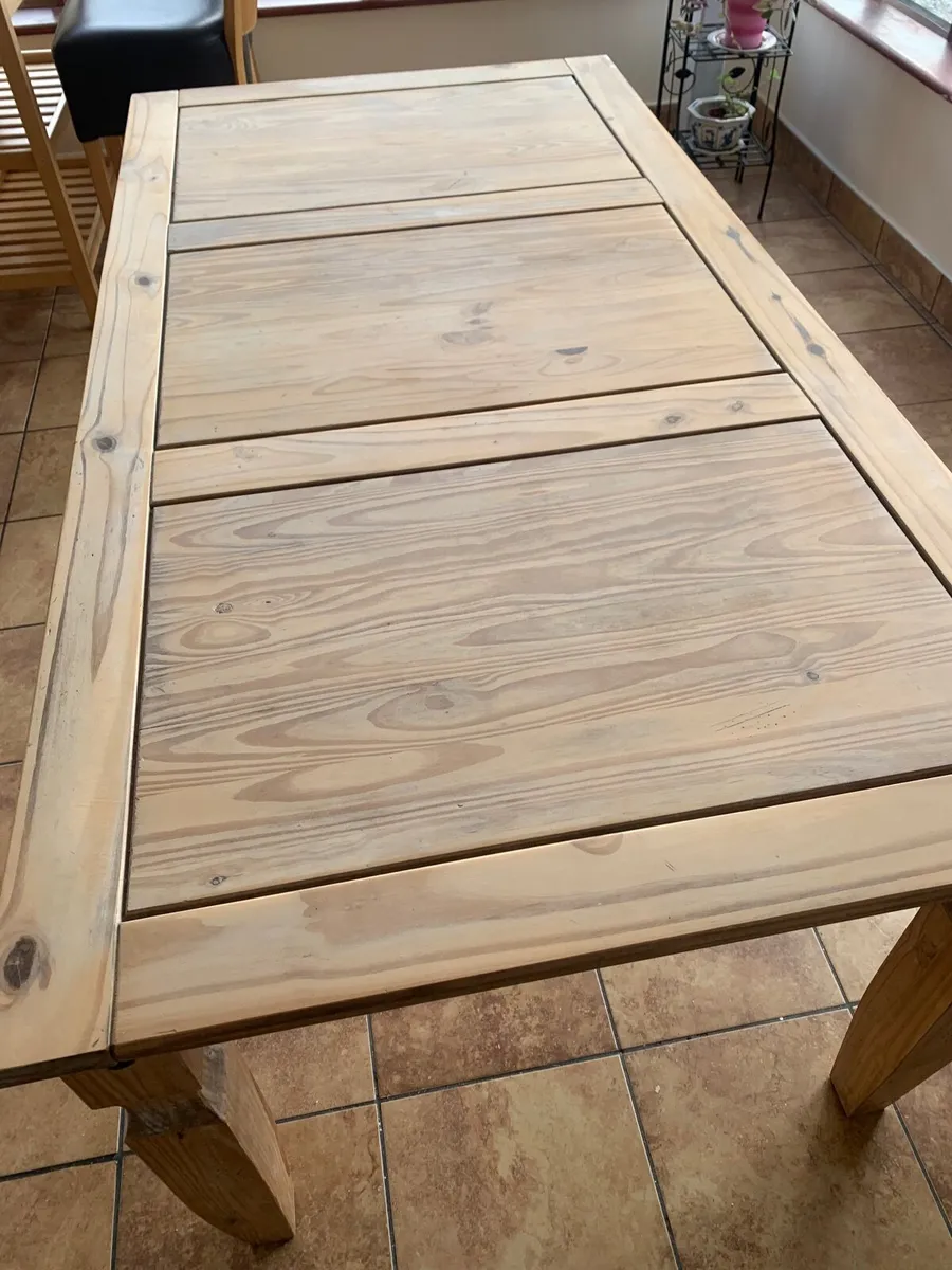Kitchen table - Image 2