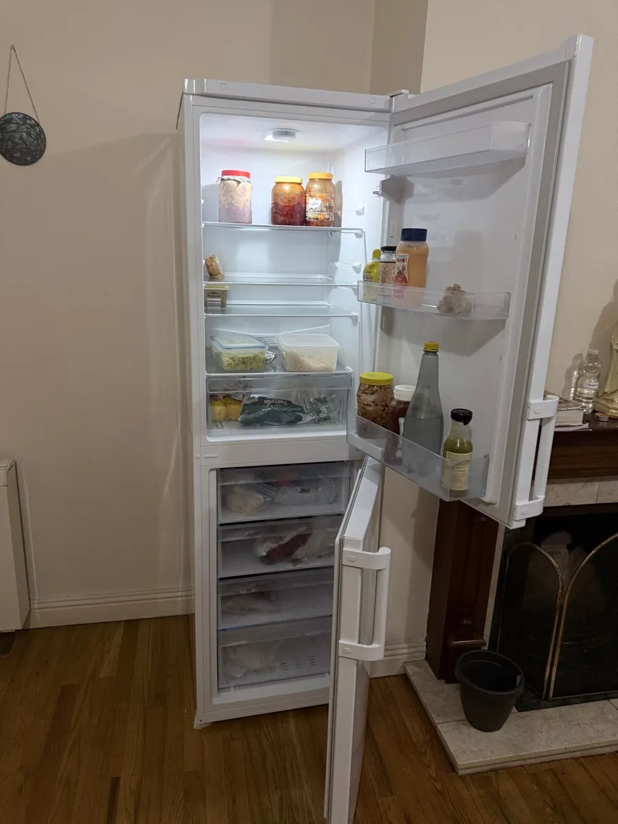 Fridge - Freezer - Image 2