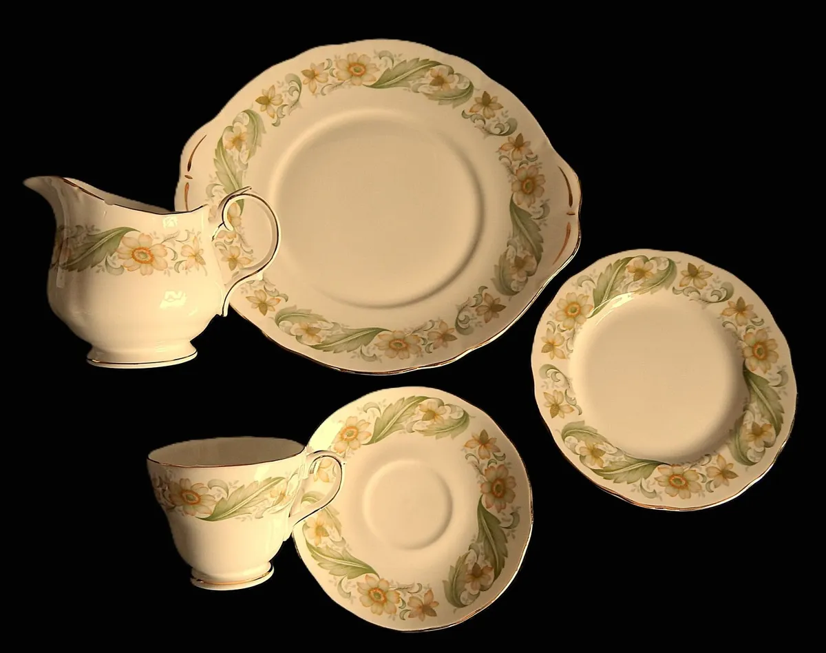 Selection of Duchess Greensleeves Tea Set Pieces - Image 3