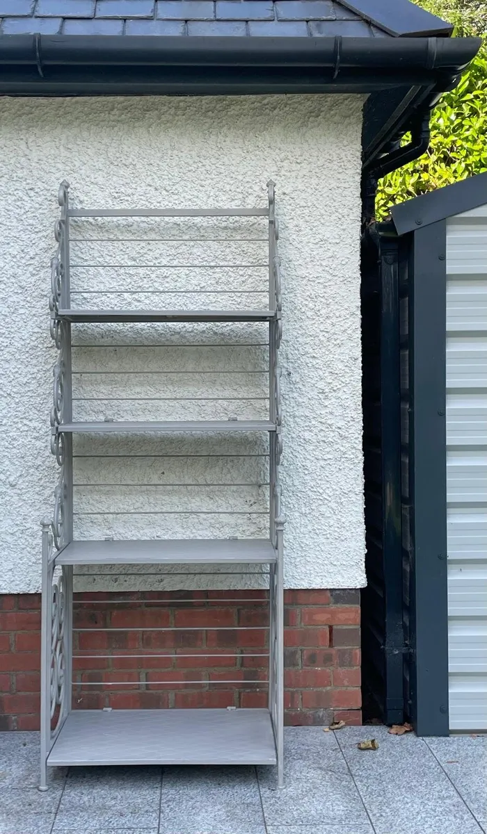 Cadt iron foldable shelving unit - Image 1