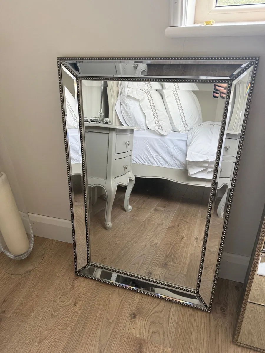 Silver mirror - Image 1