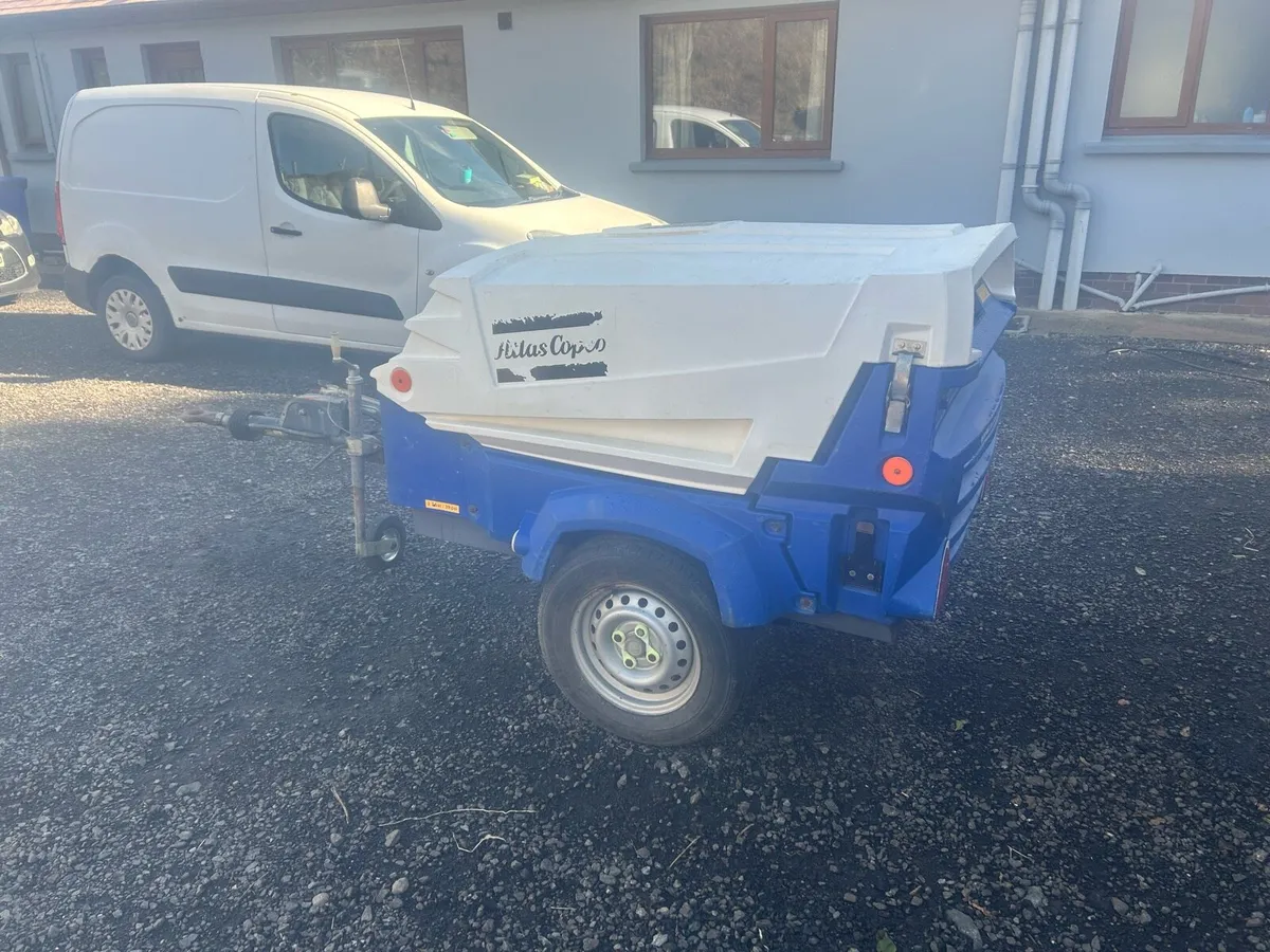 Atlas Copco XAS 47 KD Compressor 1174 Hours 90CFM - Image 1
