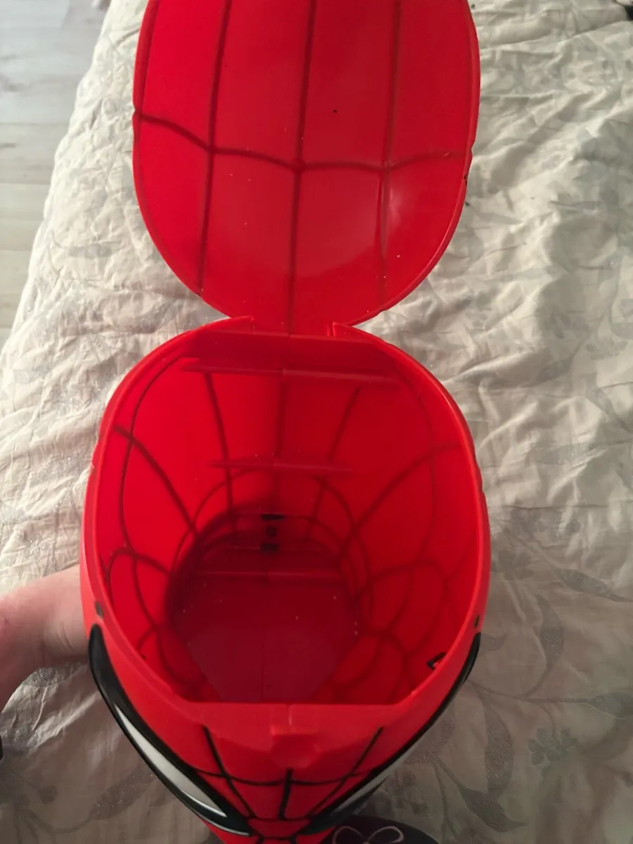 Spiderman collectible popcorn bucket - Image 1