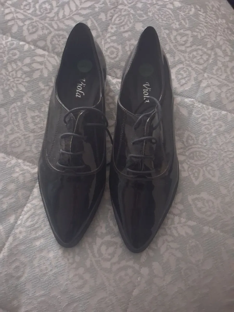 Shoes - Image 2