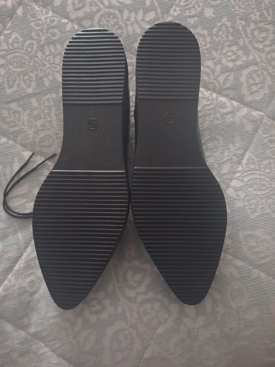 Shoes - Image 3