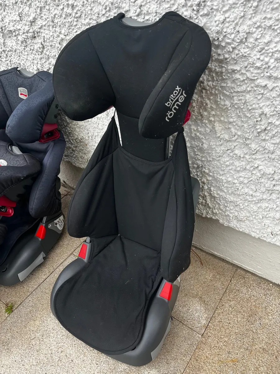 Child car seats - Image 1