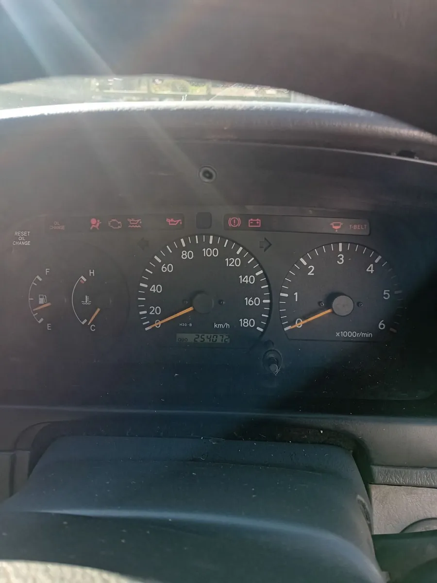 Toyota HiAce 2007 - Image 4